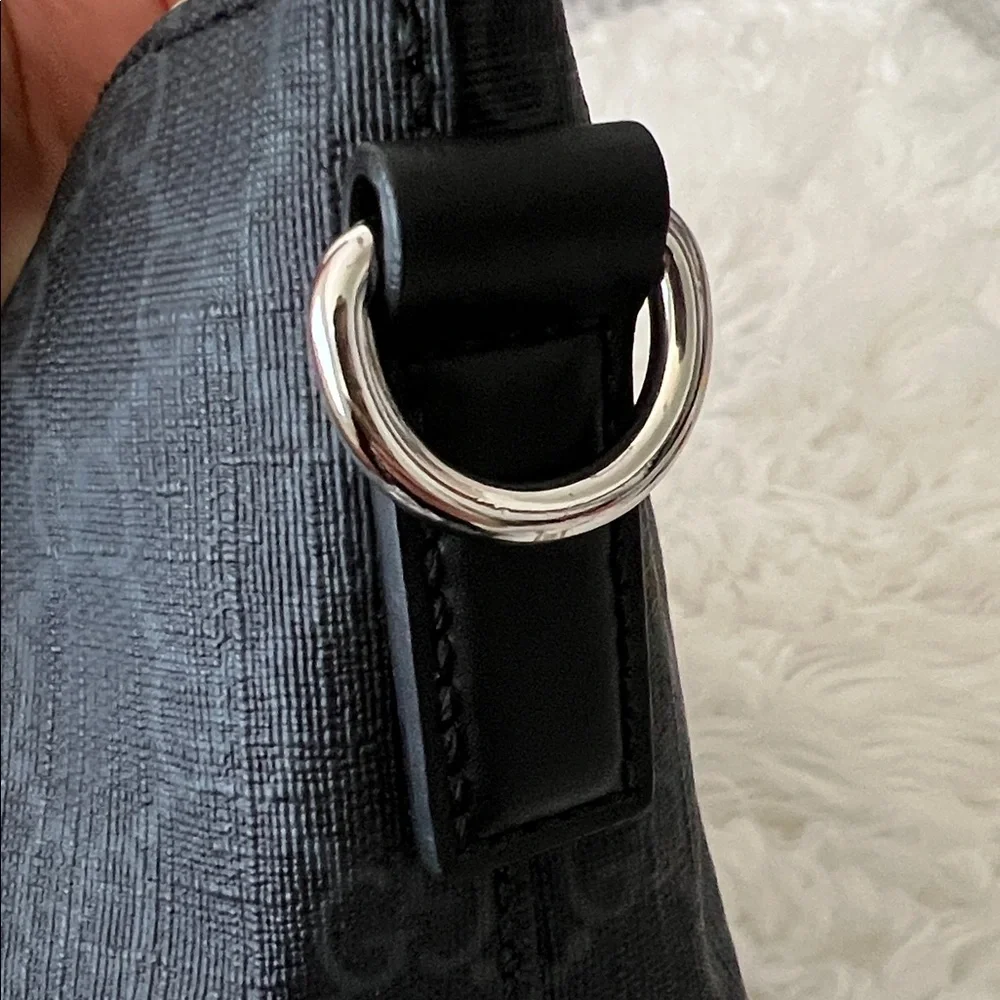 Gucci Men's Black and Navy Messenger Bag with Red Stripe